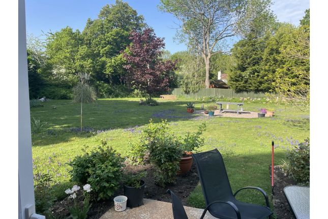 4 bedroom detached bungalow for sale