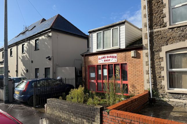 2 bed retail premises