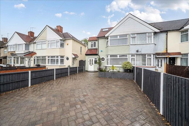Uxbridge Road, Feltham, Middlesex, TW13 4 bed end of terrace house for sale