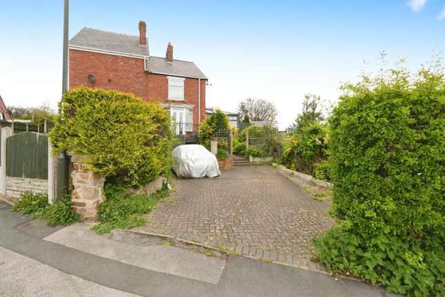 3 bed semi-detached house