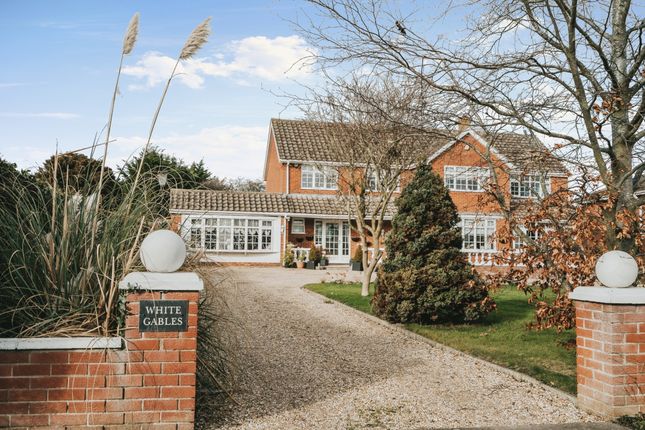 6 bedroom detached house for sale