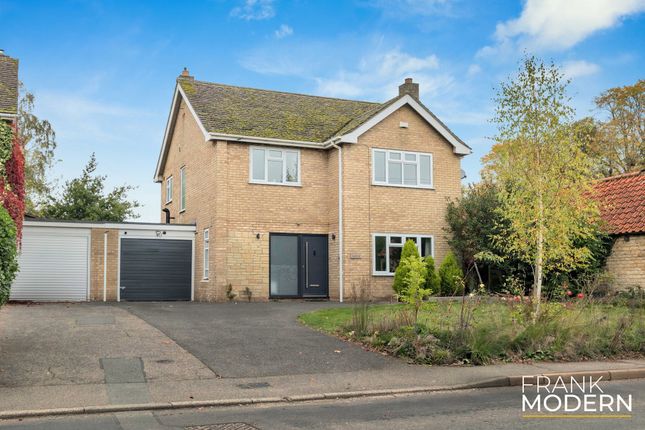 Barnack Road, Bainton, PE9 4 bed detached house for sale