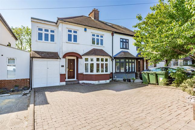 Deyncourt Gardens, Upminster, RM14 3 bed semi