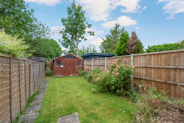 Cannon Hill Lane, Raynes Park SW20 1 bed apartment for sale