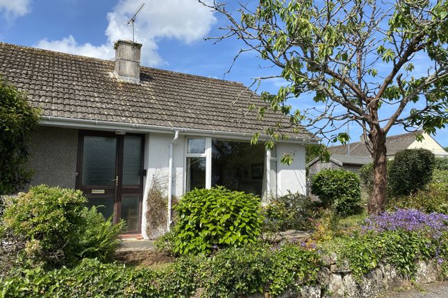 2 Lansdowne Close, Penzance, TR18 4RJ 3 bed bungalow for sale