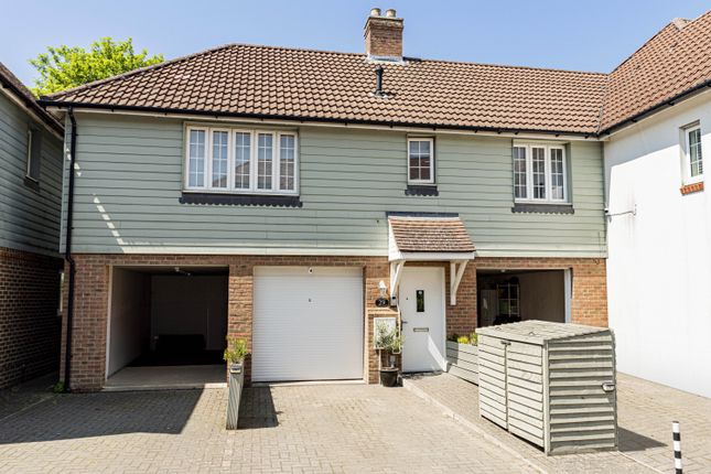 Lancaster Drive, Hawkinge, CT18 2 bed semi