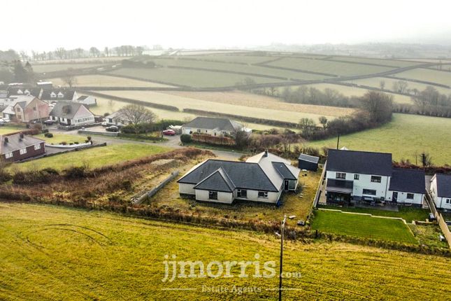 Panteg Cross, Llandysul 4 bed detached bungalow for sale