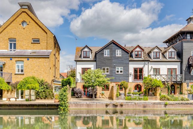 4 bedroom town house for sale