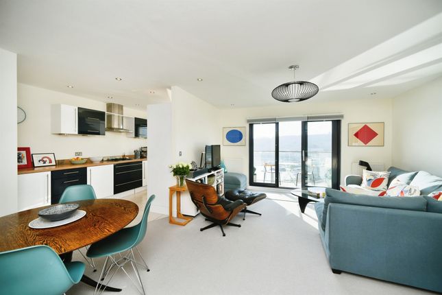 2 bed flat