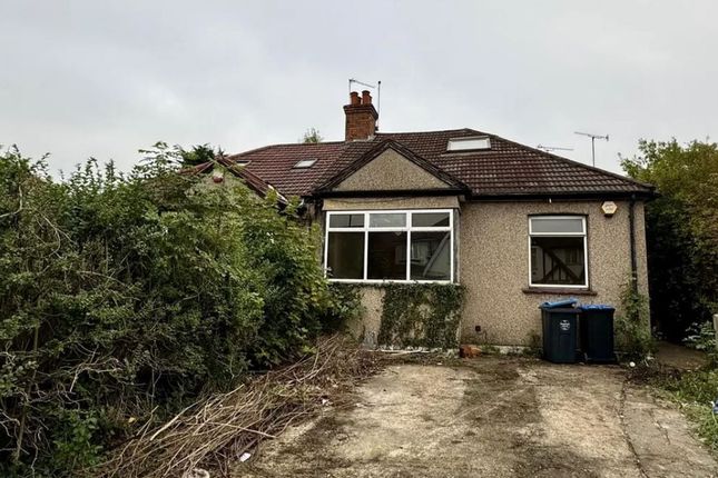 Wembley Hill Road, Wembley, HA9 8E 3 bed semi