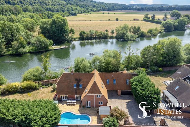 Gossmore Close, Marlow, SL7 4 bed detached house for sale