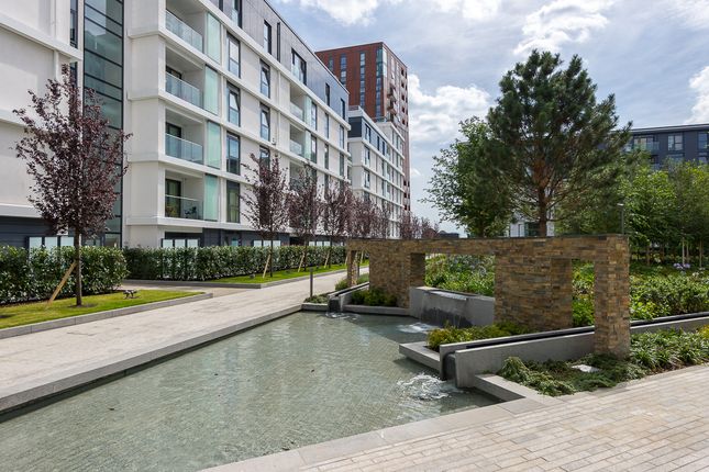 Wandsworth Road, Nine Elms, SW8 1 bed apartment for sale
