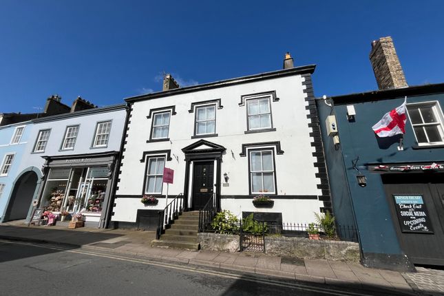 6 bed terraced house