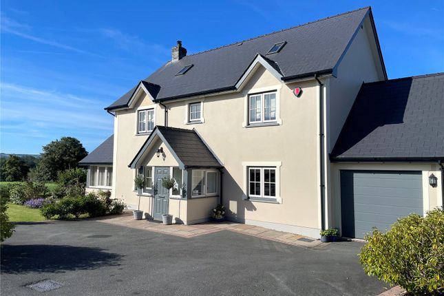 4 bed detached house