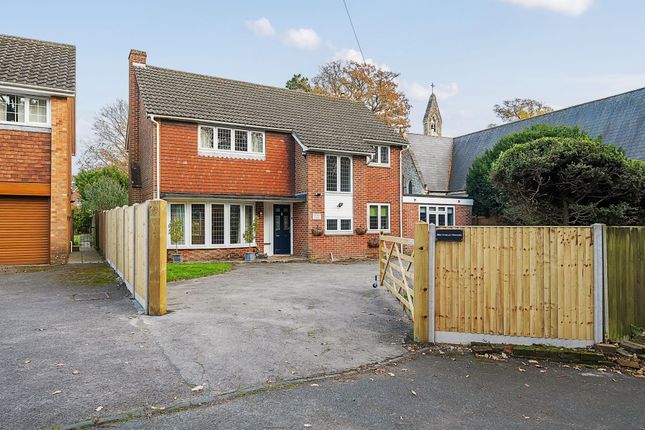 Manor Lodge Road, Rowland's Castle, PO9 5 bed detached house for sale