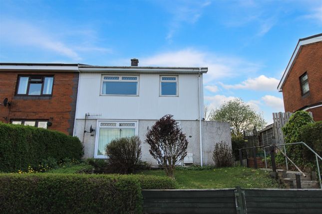 3 bed semi-detached house