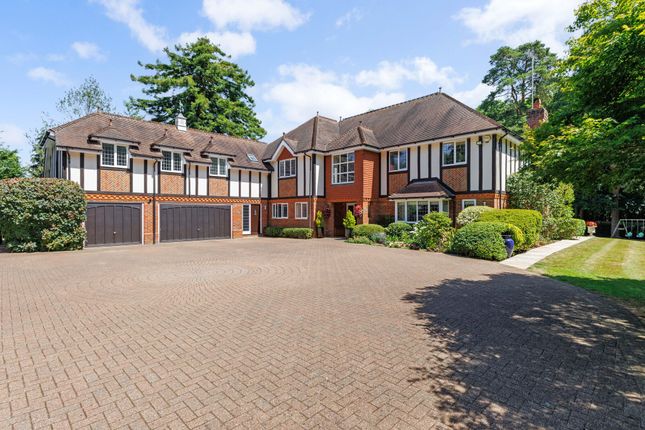 6 bedroom detached house for sale