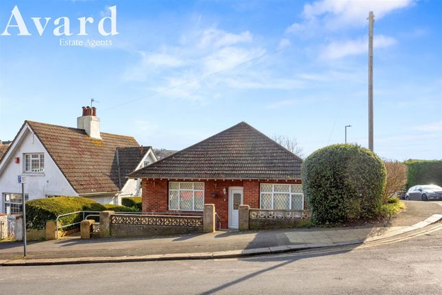Hollingbury Crescent, Brighton BN1 3 bed detached bungalow for sale