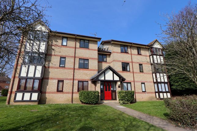 2 bedroom ground floor flat for sale