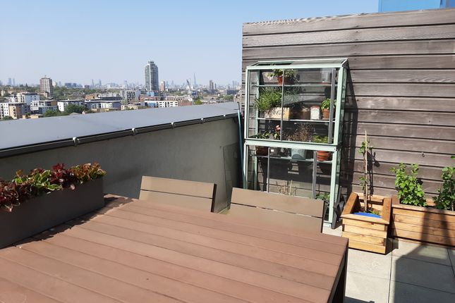 Parkside Avenue, London SE10 1 bed flat for sale