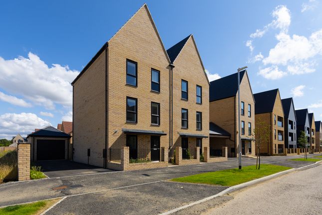 4 bed semi-detached house