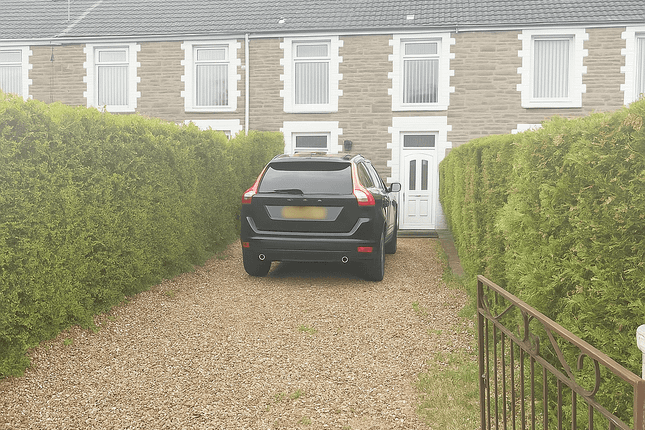 Bryn Terrace Gorseinon, SA4 4DE 3 bed terraced house for sale