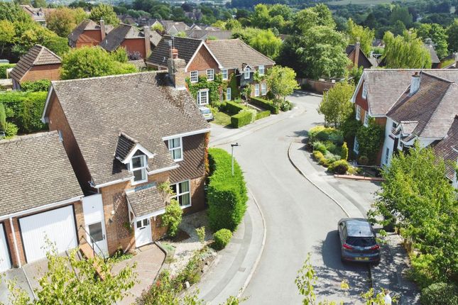 Dando Drive, Marlborough, SN8 3 bed detached house for sale
