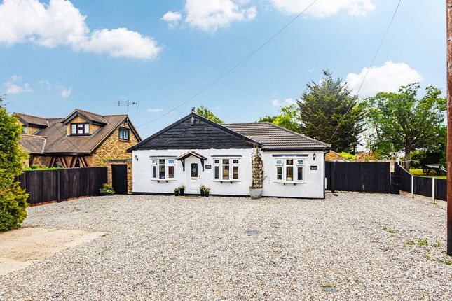 Ethelbert Road, Rochford, SS4 4 bed detached bungalow for sale