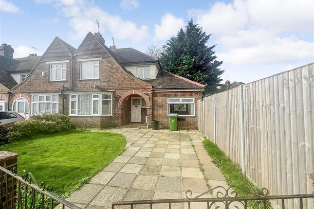 Milton Avenue, Rustington, West Sussex 3 bed semi