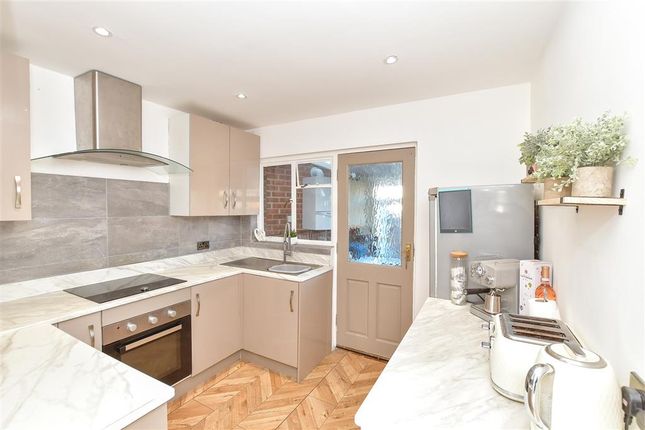 3 bed semi-detached bungalow