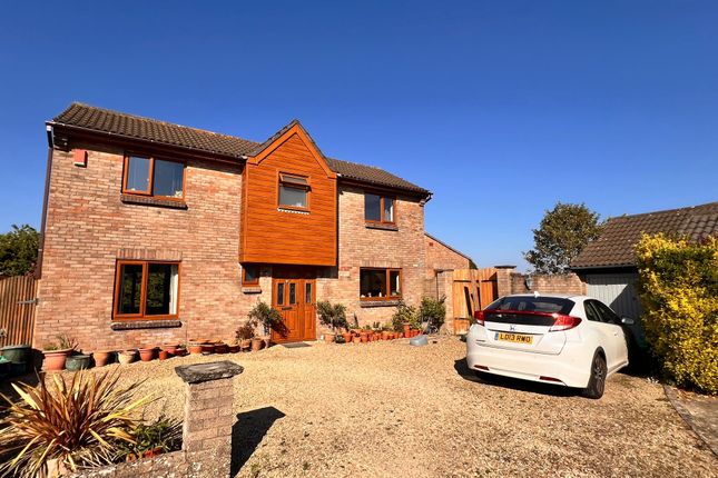 Fonmon Park Road, Rhoose, CF62 4 bed detached house for sale