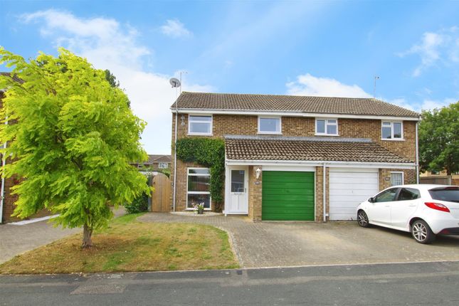 Ridge Nether Moor, Swindon SN3 3 bed semi