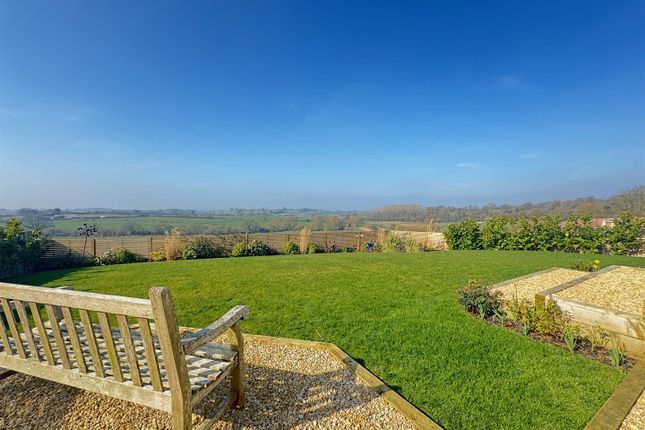 Bath Road, Sturminster Newton 4 bed detached bungalow for sale