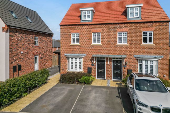 3 bedroom semi-detached house for sale