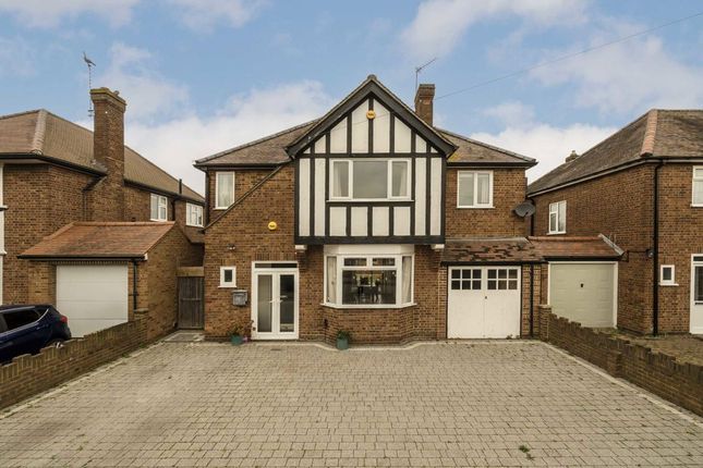 Malthouse Drive, Feltham TW13 4 bed detached house for sale