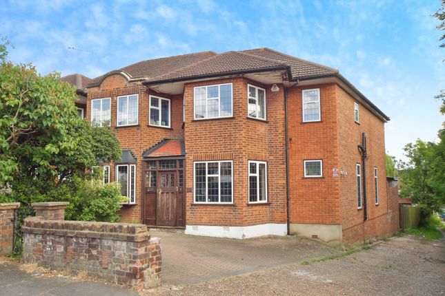 4 bedroom end of terrace house for sale
