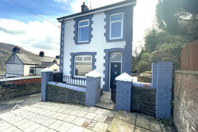 Kinley House, Morris Avenue 3 bed detached house for sale