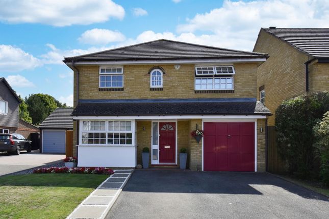 Glastonbury Close, Orpington BR5 4 bed detached house for sale