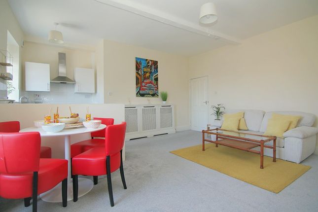 Littlemoor Road, Pudsey, LS28 9EP 2 bed apartment for sale