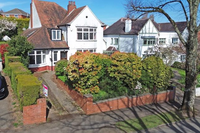 4 bed detached house