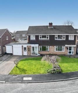 LARGE Semi 30 Chartist Way, Bulwark... 3 bed semi