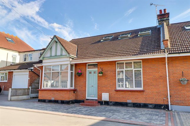 Southborough Drive, Westcliff