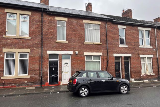Norham Road, North Shields NE29 3 bed flat for sale