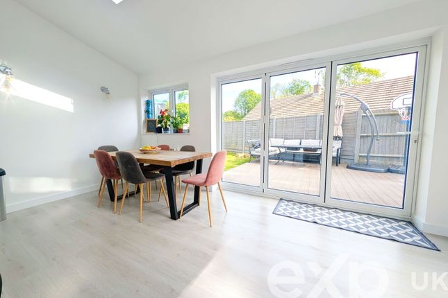 Cayser Drive, Maidstone ME17 3 bed detached house for sale