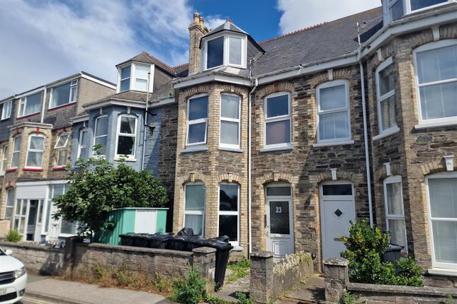 6 bedroom property for sale
