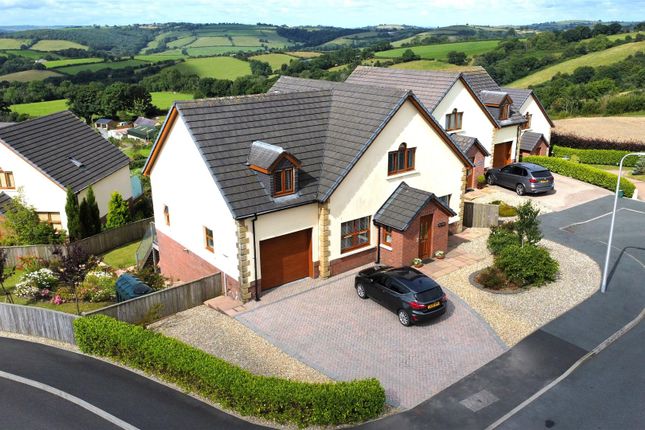 Trem Y Cwm, St. Clears, Carmarthen 4 bed detached house for sale
