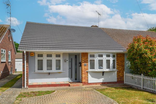 Arnolds Close, Hutton, Brentwood 2 bed semi