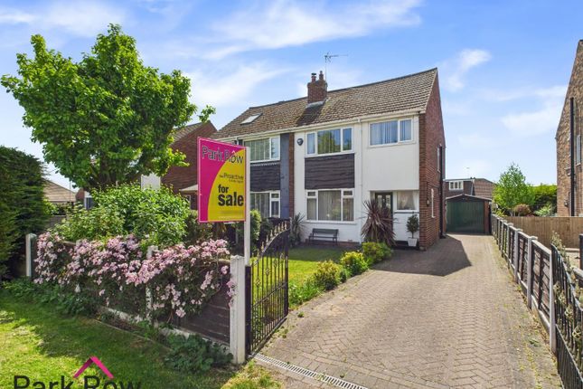 Moor Lane, Sherburn In Elmet, Leeds 3 bed semi