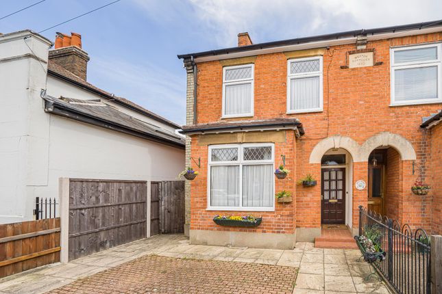 Englefield Green, Englefield Green TW20 3 bed semi