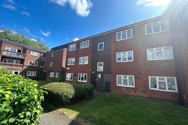Peel Drive, Leicestershire LE11 2 bed flat for sale